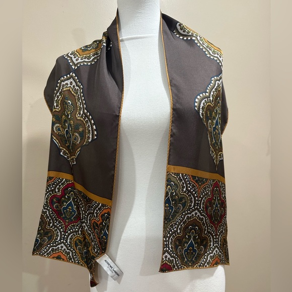 ADRIENNE LANDAU silk scarf. - Picture 1 of 8